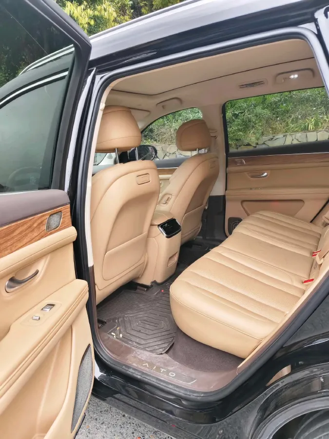 2023 HIMA AITO M5 1.5T 152HP L4 REEV 40KWH,autocango,china used car exporter,china ev exporter,chinese used car exporter,chinese used ev exporter