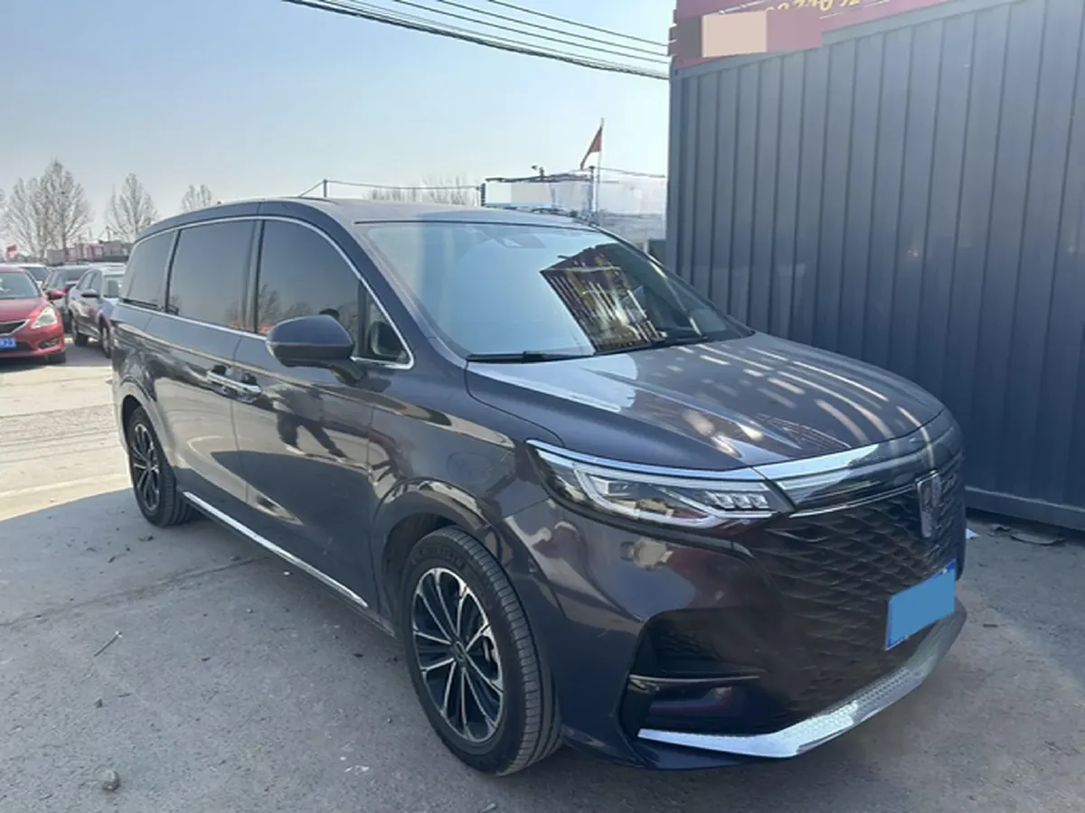 2021 Roewe iMAX8 2.0T 234HP L4 8AT,autocango,china used car exporter,china ev exporter,chinese used car exporter,chinese used ev exporter