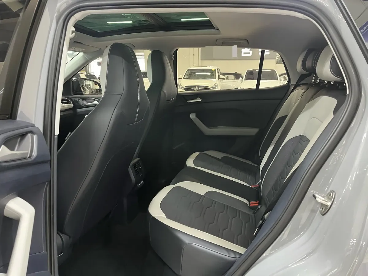 2025 Volkswagen Tharu 1.5L 110HP L4 6AT,autocango,china used car exporter,china ev exporter,chinese used car exporter,chinese used ev exporter