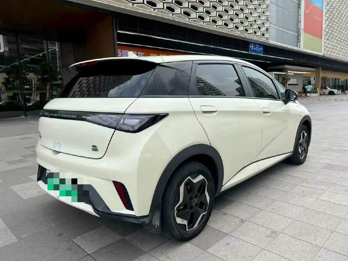 2021 Ford Escort 1.5L 122HP L3 6AT,autocango,china used car exporter,china ev exporter,chinese used car exporter,chinese used ev exporter