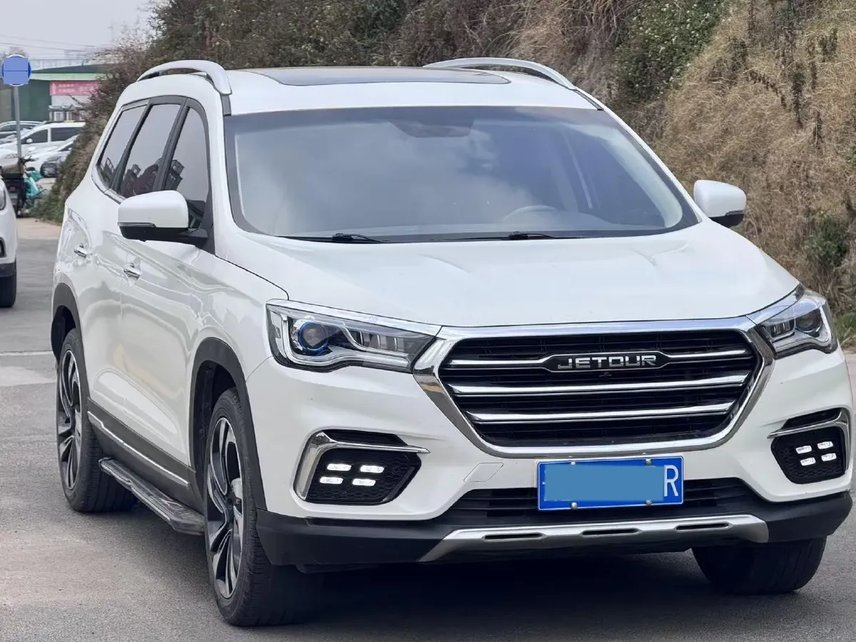 2019 Jetour X90 1.5T 147HP L4 6MT,autocango,china used car exporter,china ev exporter,chinese used car exporter,chinese used ev exporter