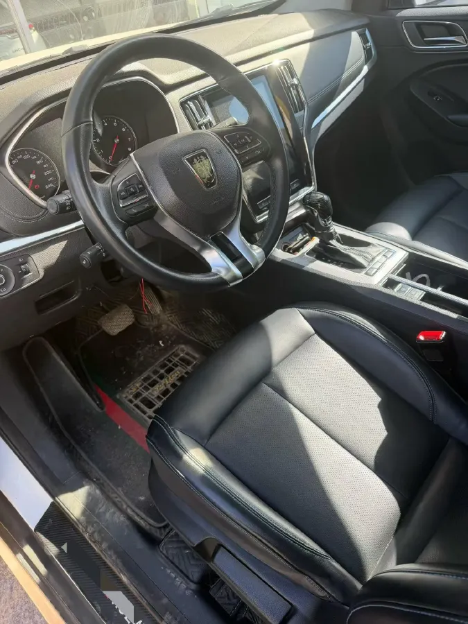 2020 Roewe i6 1.5T 169HP L4 7DCT,autocango,china used car exporter,china ev exporter,chinese used car exporter,chinese used ev exporter