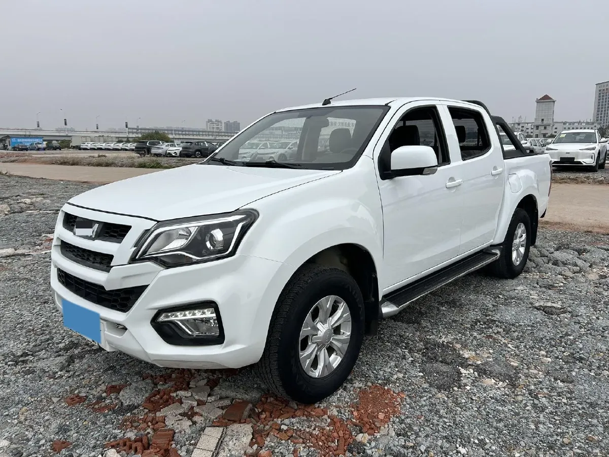 2019 Isuzu RE-MAX Jim 2.5T 129HP L4 6MT,autocango,china used car exporter,china ev exporter,chinese used car exporter,chinese used ev exporter
