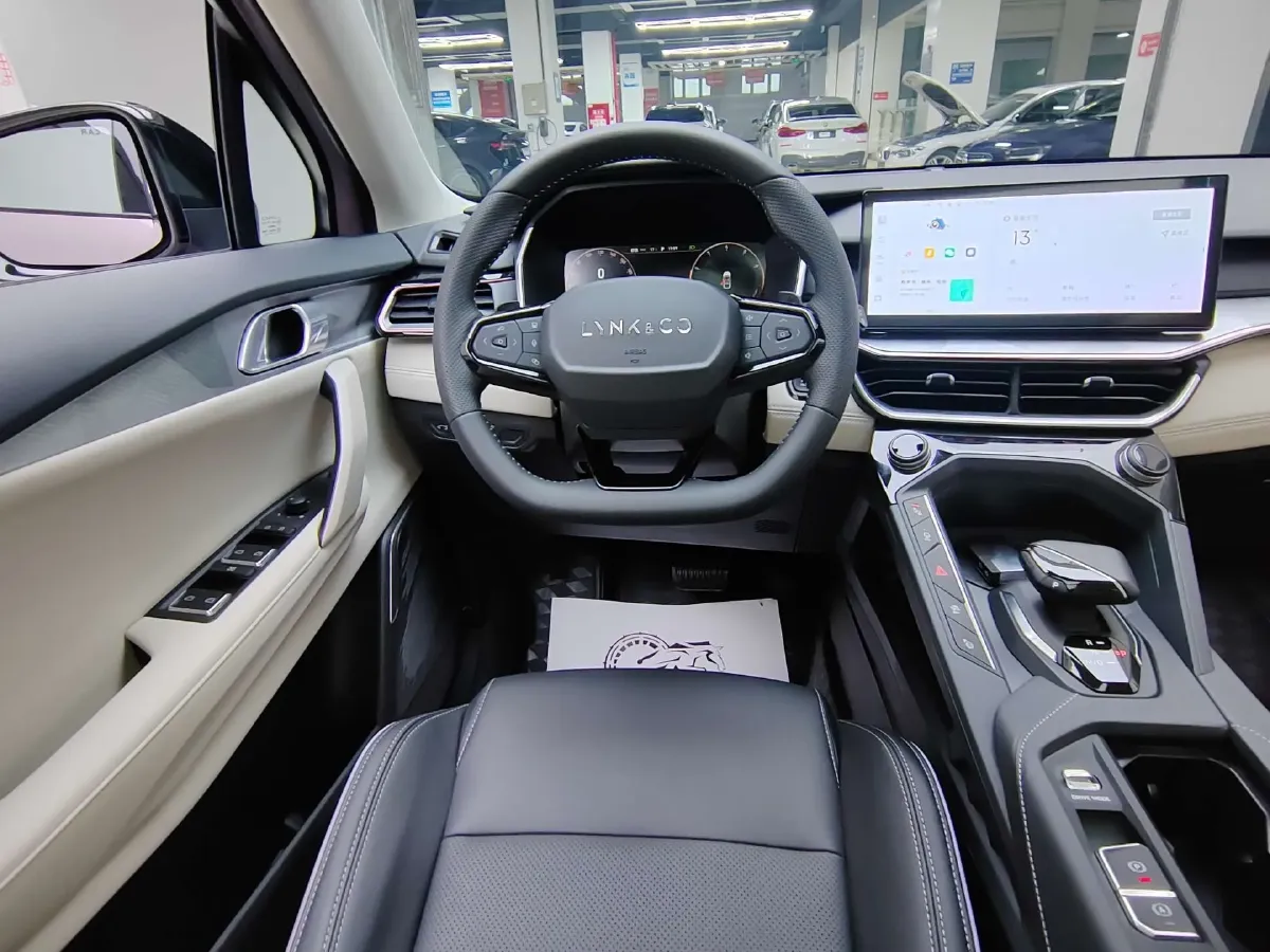 2023 LYNK&CO 06 1.5T 181HP L4 7DCT,autocango,china used car exporter,china ev exporter,chinese used car exporter,chinese used ev exporter