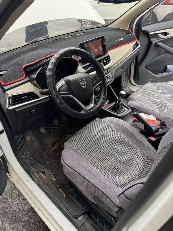 2018 BaoJun 360 1.5L 112HP L4 6MT,autocango,china used car exporter,china ev exporter,chinese used car exporter,chinese used ev exporter