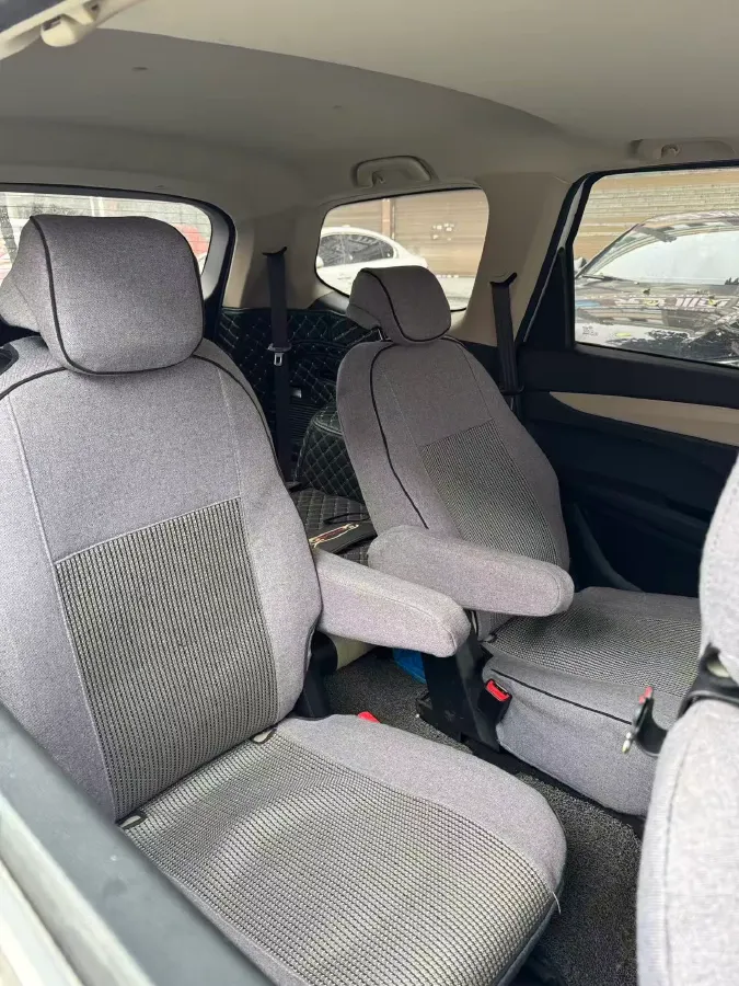 2018 BaoJun 360 1.5L 112HP L4 6MT,autocango,china used car exporter,china ev exporter,chinese used car exporter,chinese used ev exporter