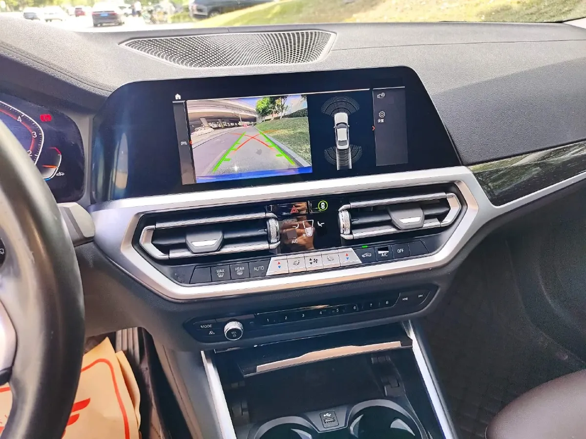 2022 BMW 3 Series 2.0T 184HP L4 8AT,autocango,china used car exporter,china ev exporter,chinese used car exporter,chinese used ev exporter