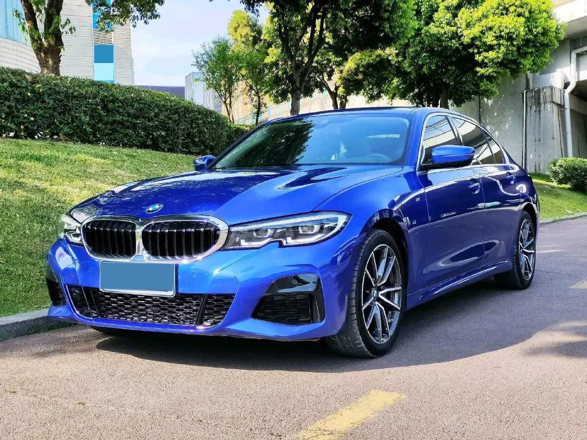 2022 BMW 3 Series 2.0T 184HP L4 8AT,autocango,china used car exporter,china ev exporter,chinese used car exporter,chinese used ev exporter