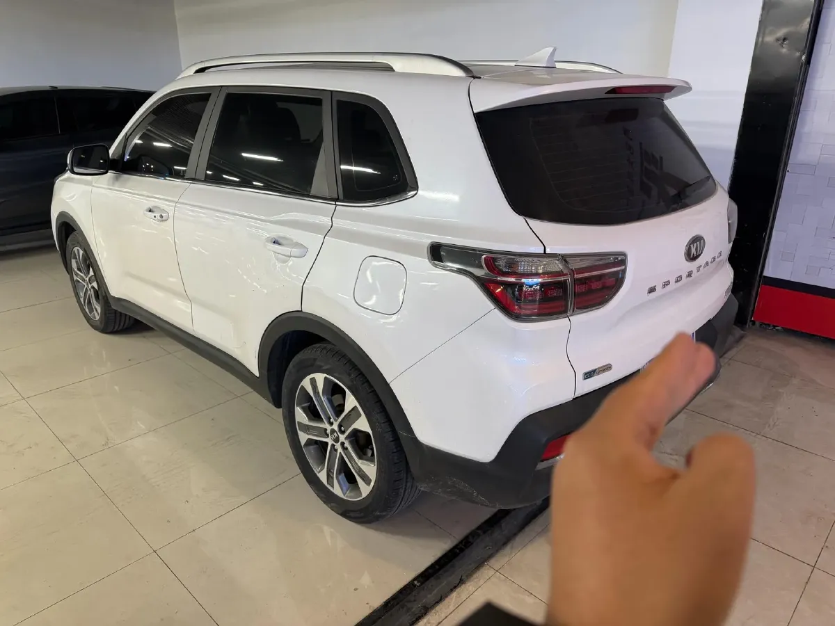 2018 Kia Sportage R 2.0L 160HP L4 6AT,autocango,china used car exporter,china ev exporter,chinese used car exporter,chinese used ev exporter