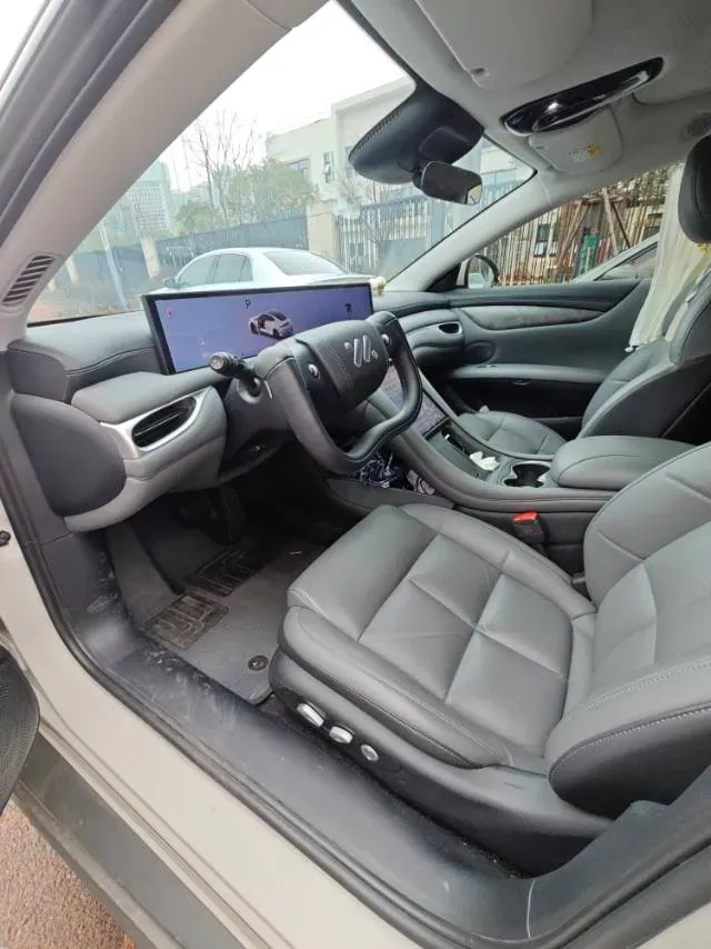 2024 IM L6 BEV 75KWH,autocango,china used car exporter,china ev exporter,chinese used car exporter,chinese used ev exporter