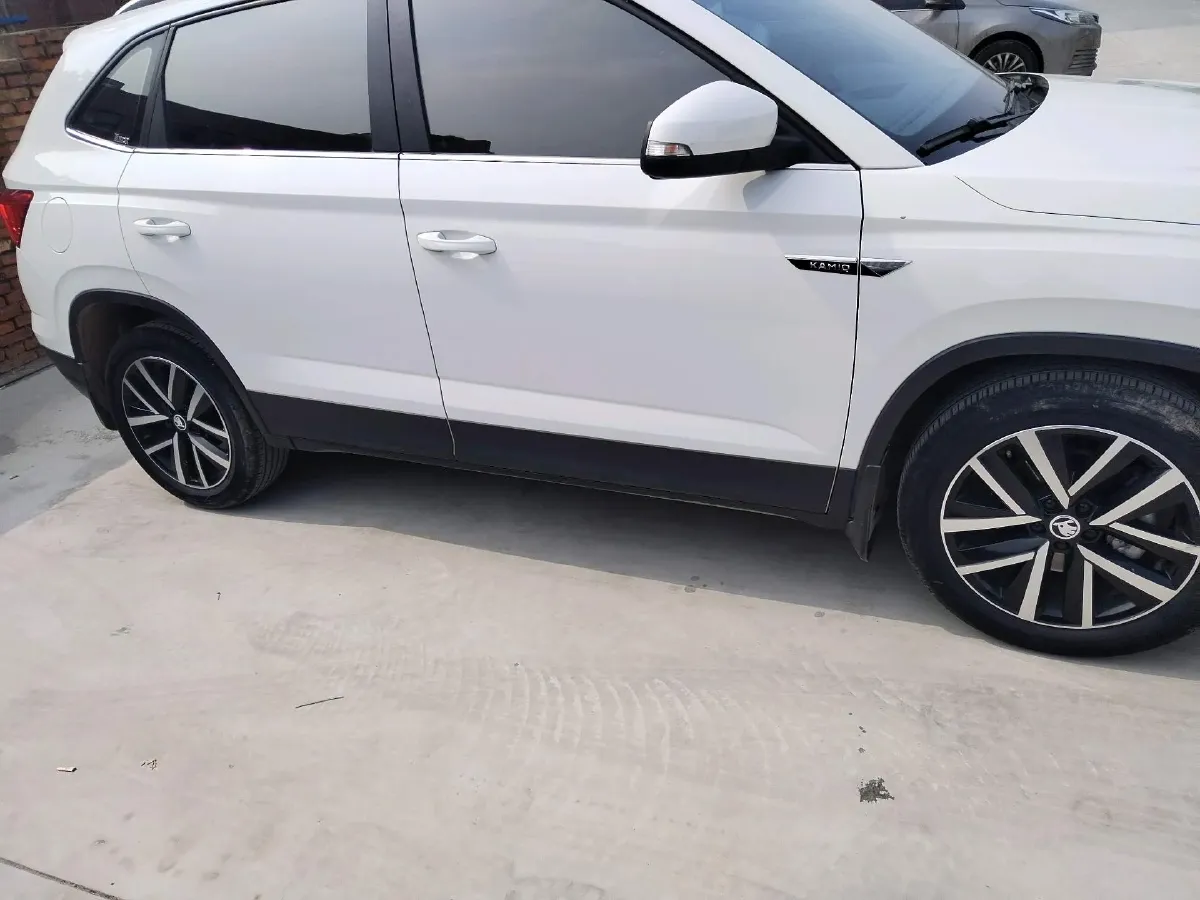 2023 Skoda Kamiq 1.5L 112HP L4 6AT,autocango,china used car exporter,china ev exporter,chinese used car exporter,chinese used ev exporter