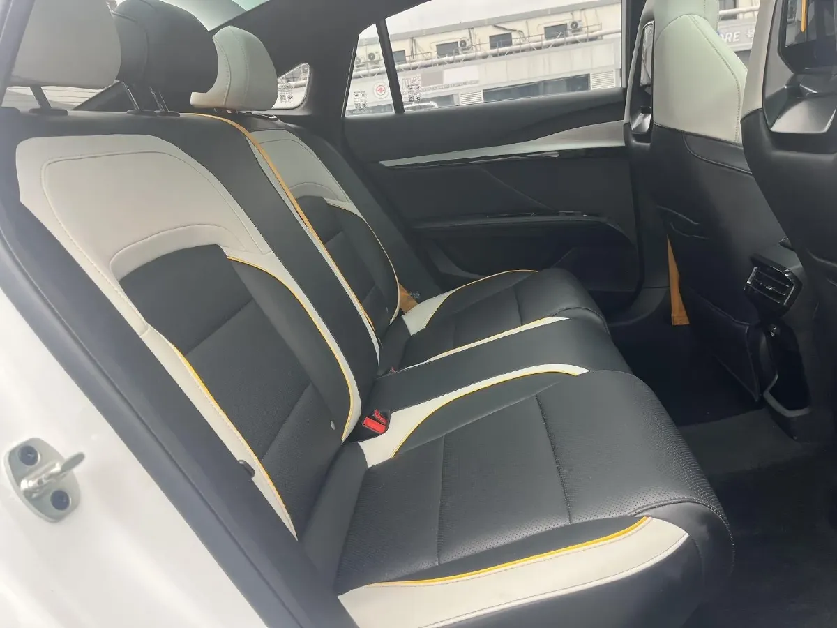 2022 MG 5 Scorpio 1.5T 181HP L4 7DCT,autocango,china used car exporter,china ev exporter,chinese used car exporter,chinese used ev exporter