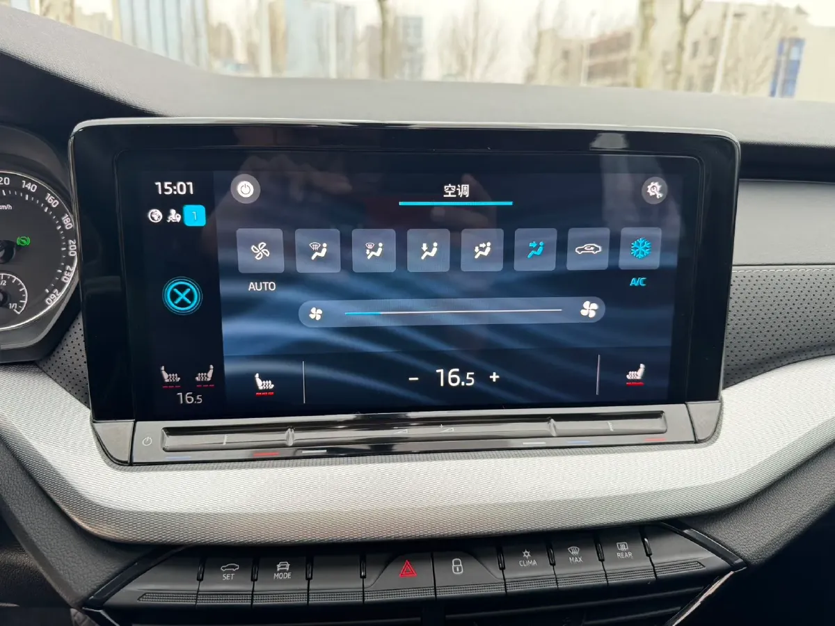 2022 Skoda Octavia 1.4T 150HP L4 7DCT,autocango,china used car exporter,china ev exporter,chinese used car exporter,chinese used ev exporter