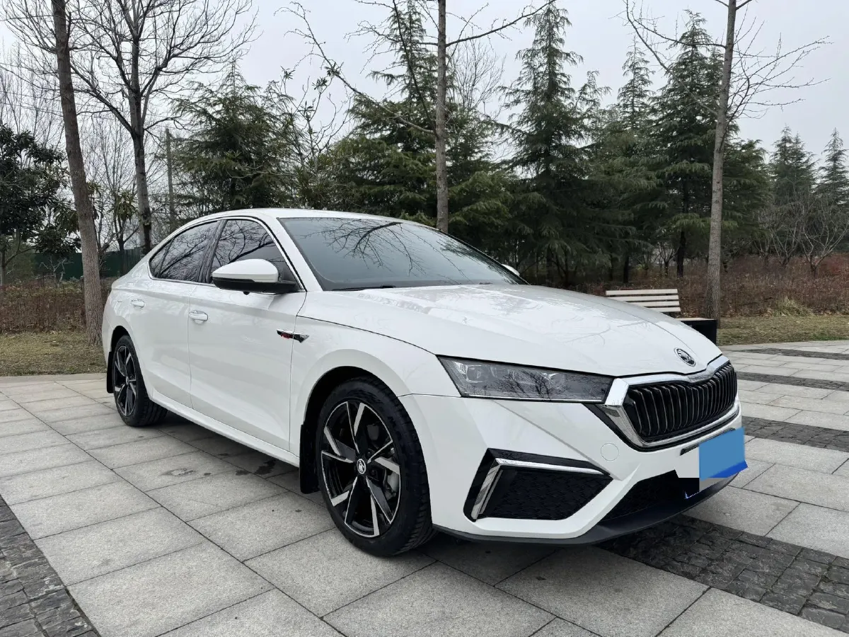 2022 Skoda Octavia 1.4T 150HP L4 7DCT,autocango,china used car exporter,china ev exporter,chinese used car exporter,chinese used ev exporter