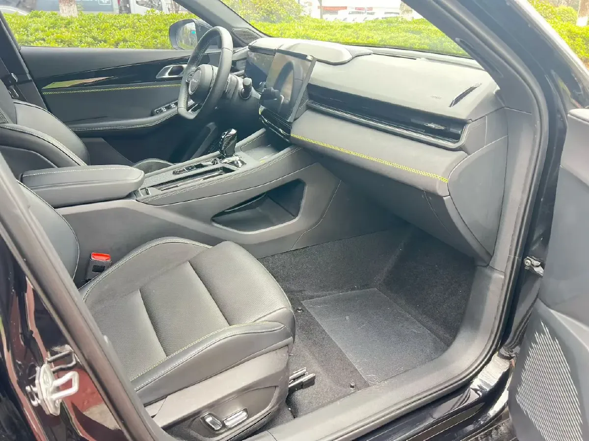 2023 MAXUS G50 1.5T 181HP L4 7DCT,autocango,china used car exporter,china ev exporter,chinese used car exporter,chinese used ev exporter