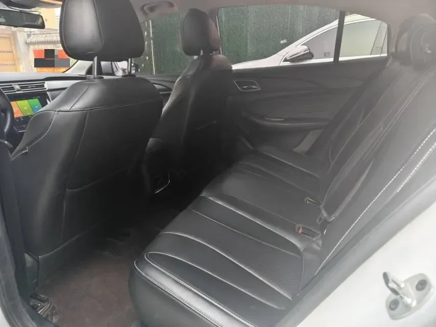 2020 Roewe i5 1.5L 120HP L4 CVT,autocango,china used car exporter,china ev exporter,chinese used car exporter,chinese used ev exporter