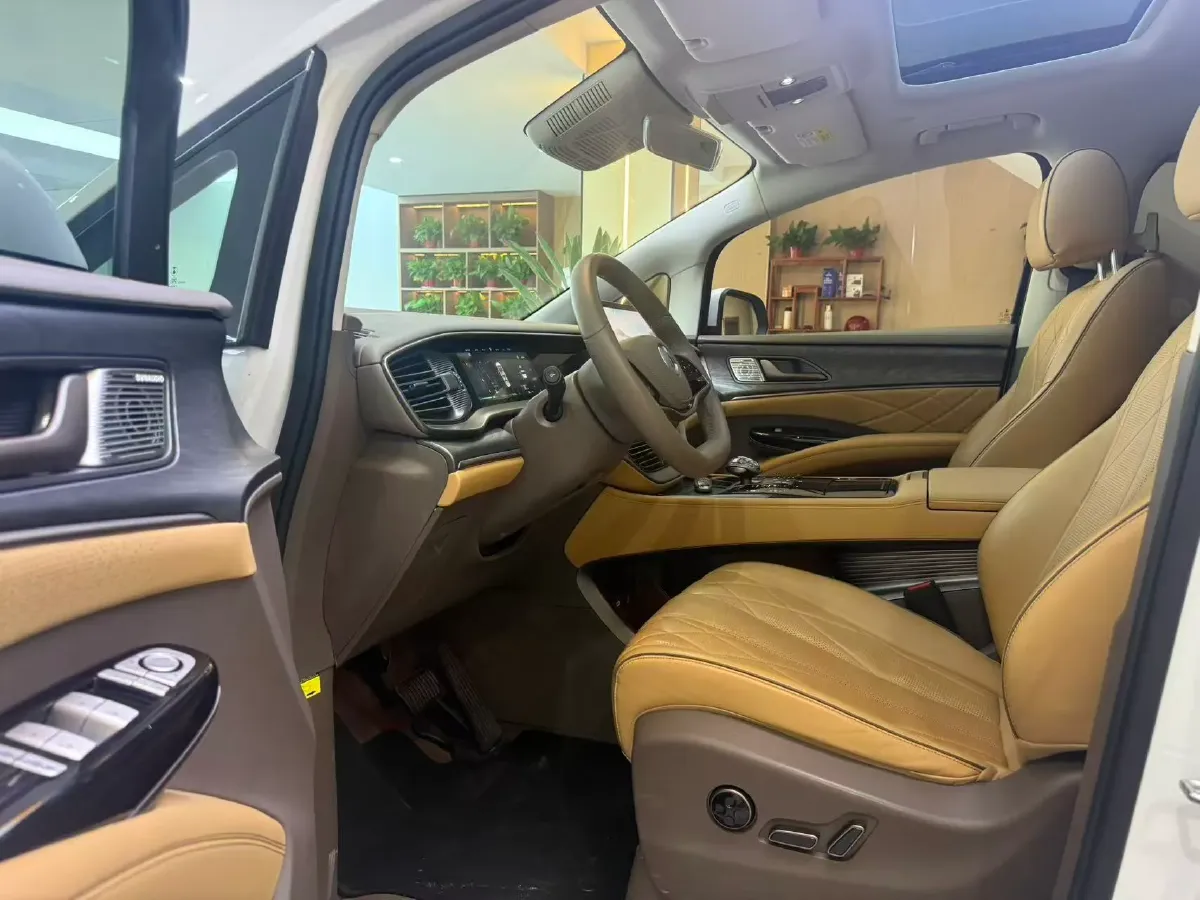 2022 HongQi HS7 3.0T 337HP V6 8AT,autocango,china used car exporter,china ev exporter,chinese used car exporter,chinese used ev exporter