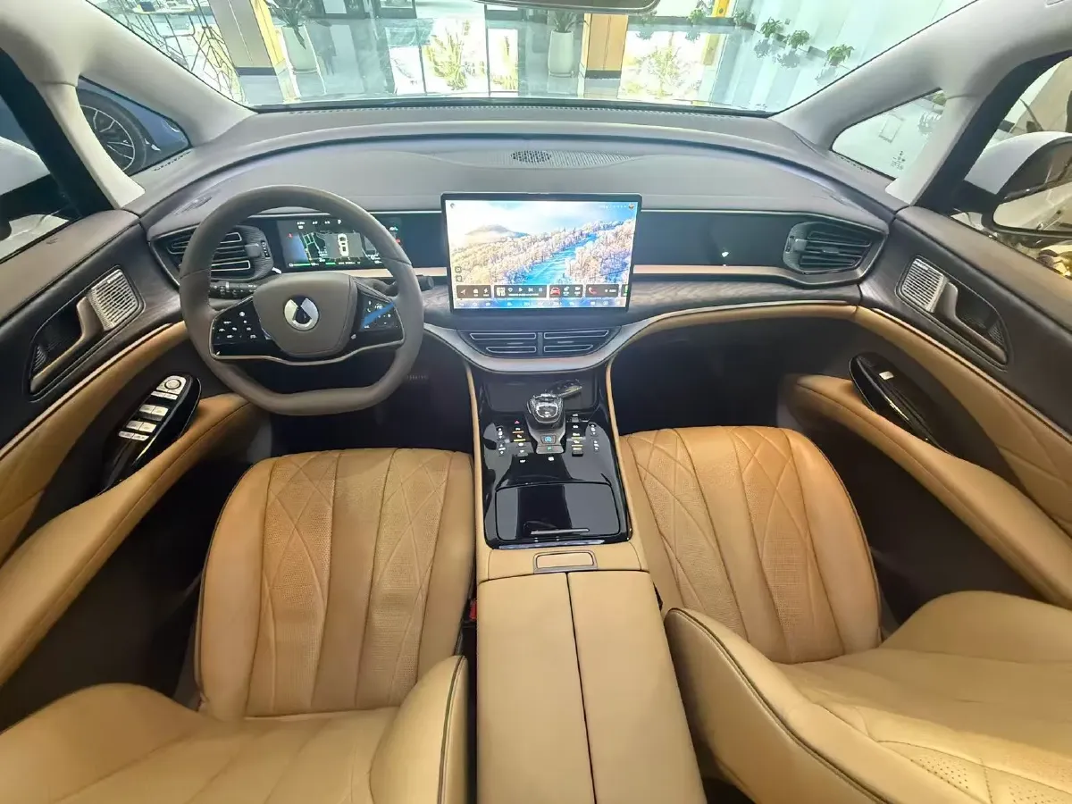 2022 HongQi HS7 3.0T 337HP V6 8AT,autocango,china used car exporter,china ev exporter,chinese used car exporter,chinese used ev exporter