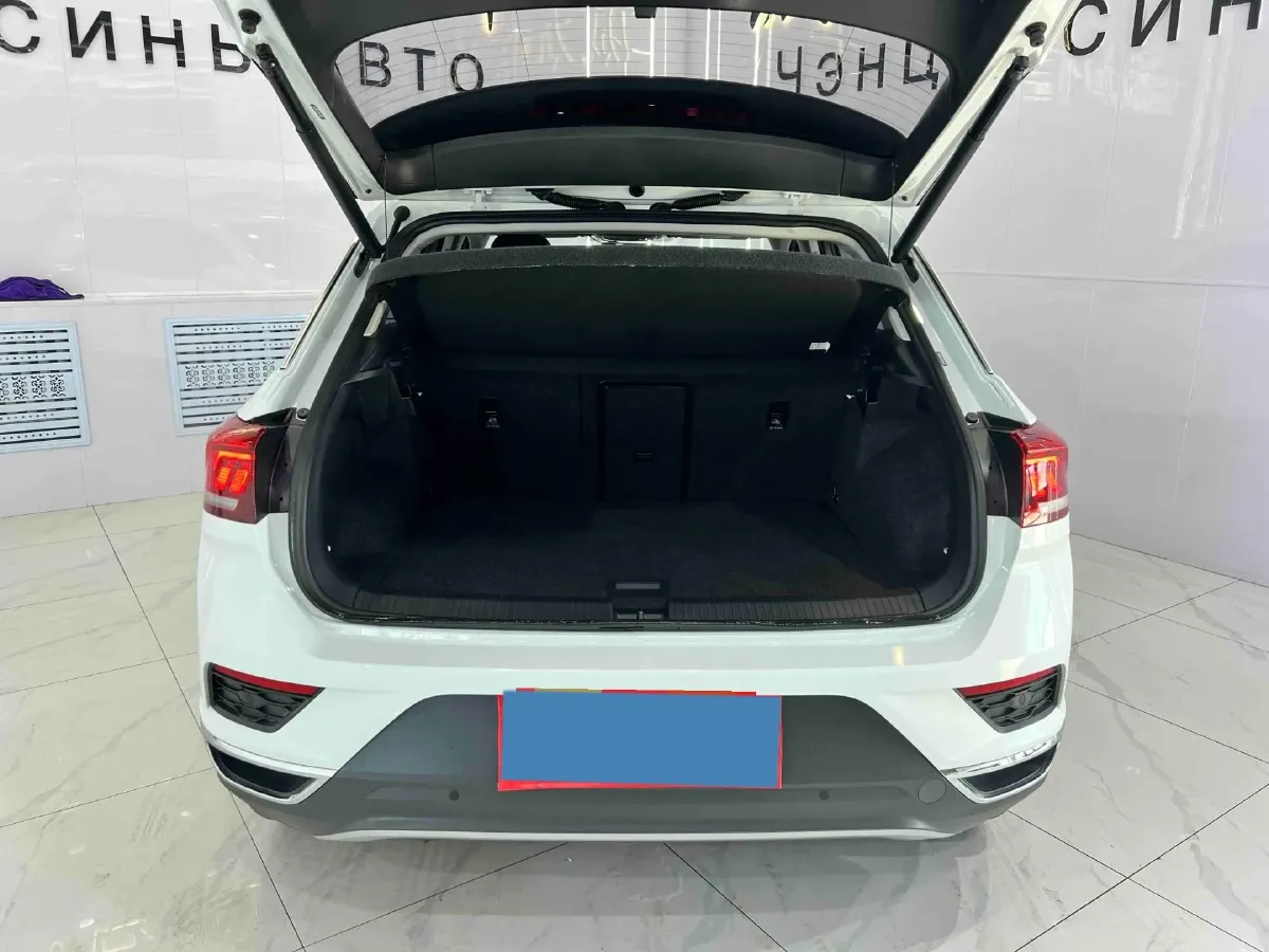 2022 Volkswagen T-Roc 1.4T 150HP L4 7DCT,autocango,china used car exporter,china ev exporter,chinese used car exporter,chinese used ev exporter