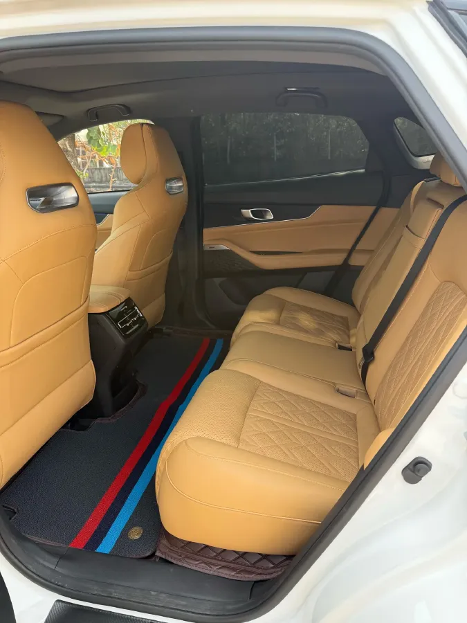 2021 ChangAn UNI-K 2.0T 233HP L4 8AT,autocango,china used car exporter,china ev exporter,chinese used car exporter,chinese used ev exporter