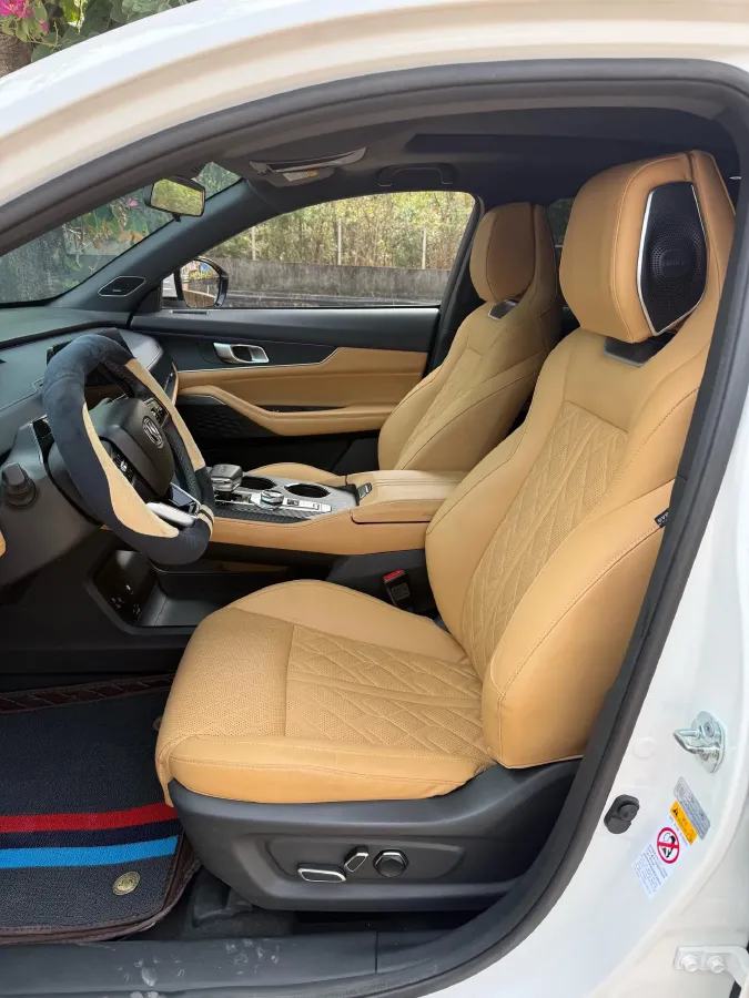 2021 ChangAn UNI-K 2.0T 233HP L4 8AT,autocango,china used car exporter,china ev exporter,chinese used car exporter,chinese used ev exporter