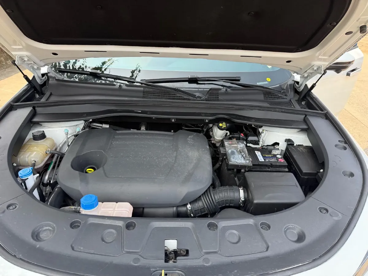 2021 ChangAn UNI-K 2.0T 233HP L4 8AT,autocango,china used car exporter,china ev exporter,chinese used car exporter,chinese used ev exporter