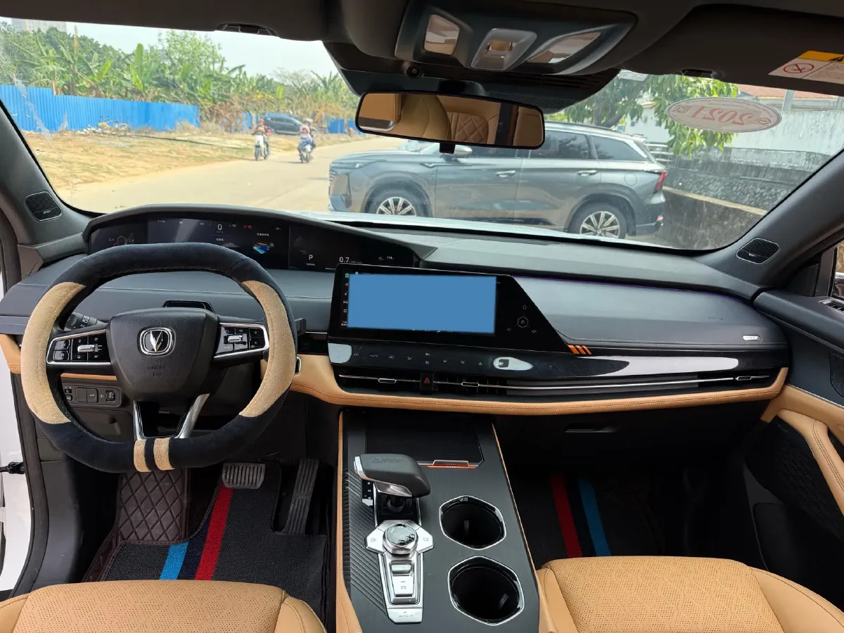 2021 ChangAn UNI-K 2.0T 233HP L4 8AT,autocango,china used car exporter,china ev exporter,chinese used car exporter,chinese used ev exporter