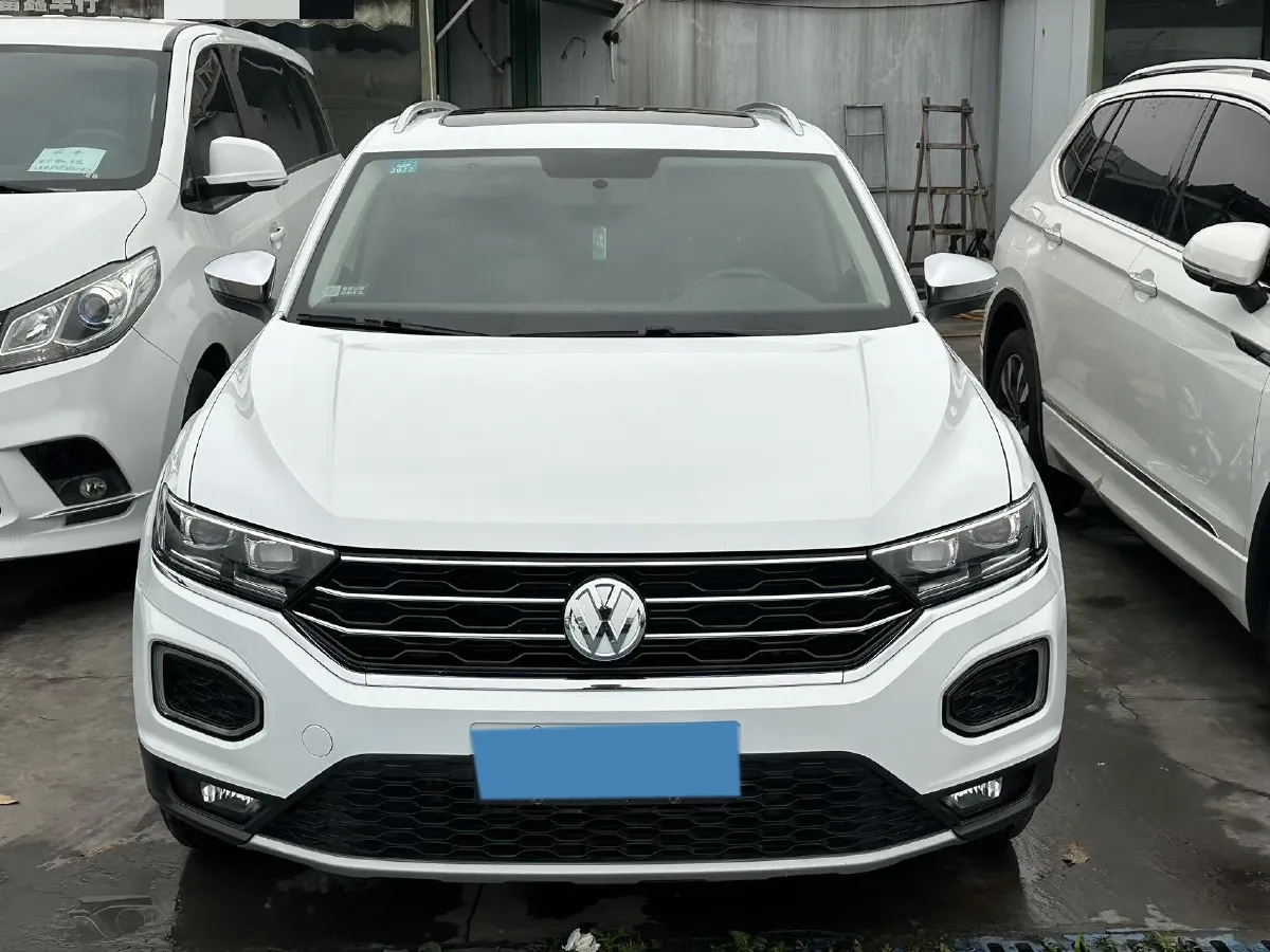 2020 Volkswagen T-Roc 1.4T 150HP L4 7DCT,autocango,china used car exporter,china ev exporter,chinese used car exporter,chinese used ev exporter