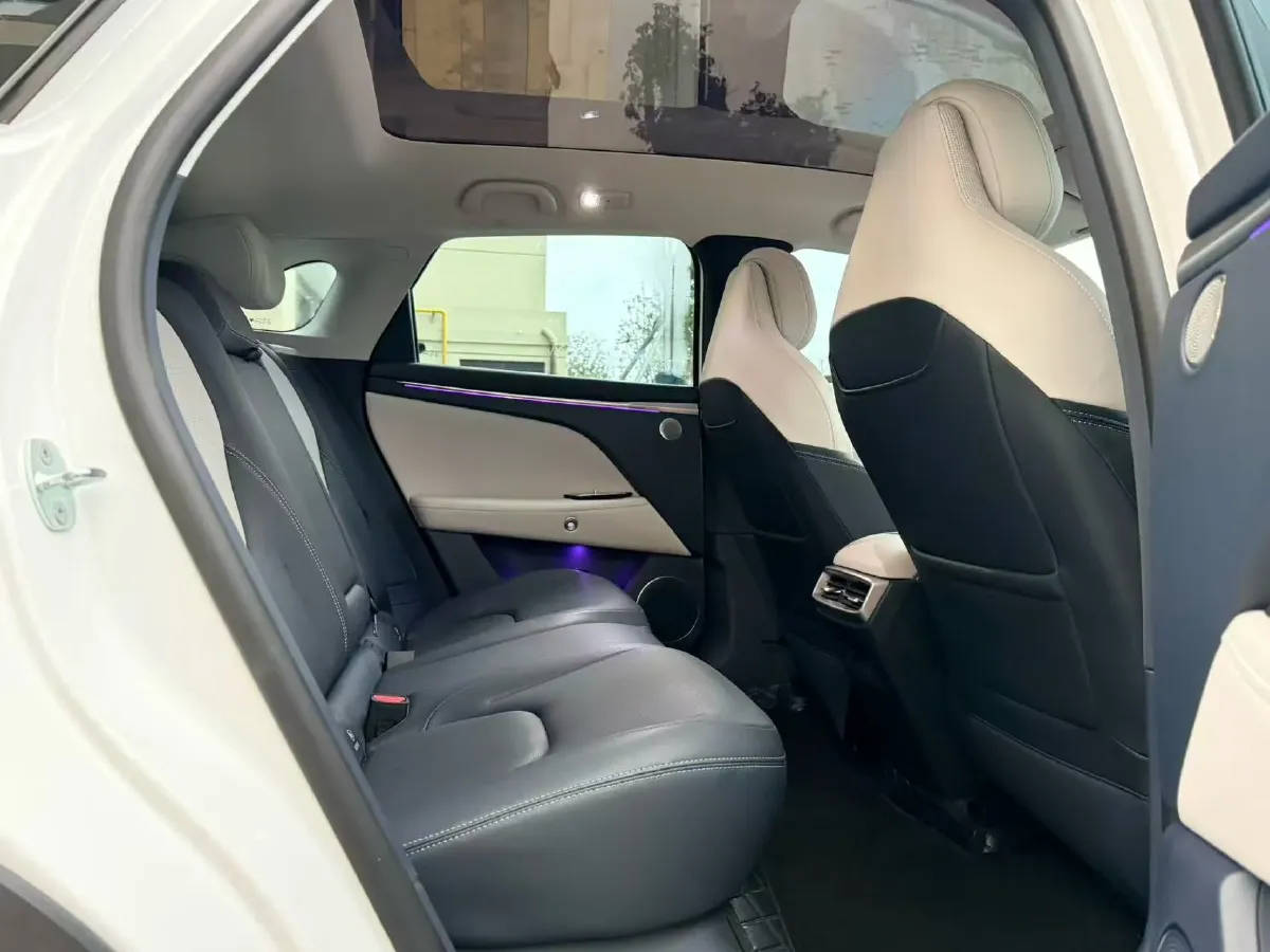 2025 MAXUS G10 2.0T 261HP L4 8AT,autocango,china used car exporter,china ev exporter,chinese used car exporter,chinese used ev exporter