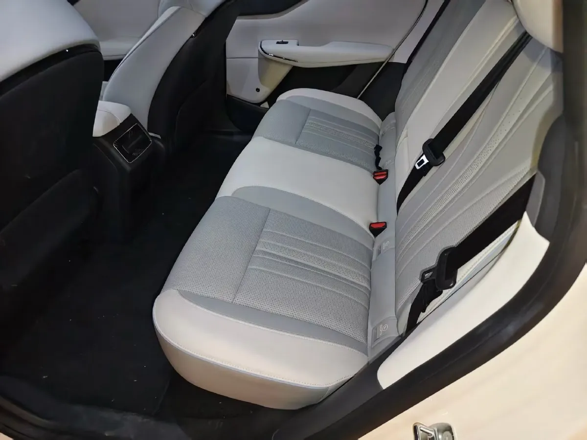 2024 Voyah ZhiYin BEV 77KWH,autocango,china used car exporter,china ev exporter,chinese used car exporter,chinese used ev exporter