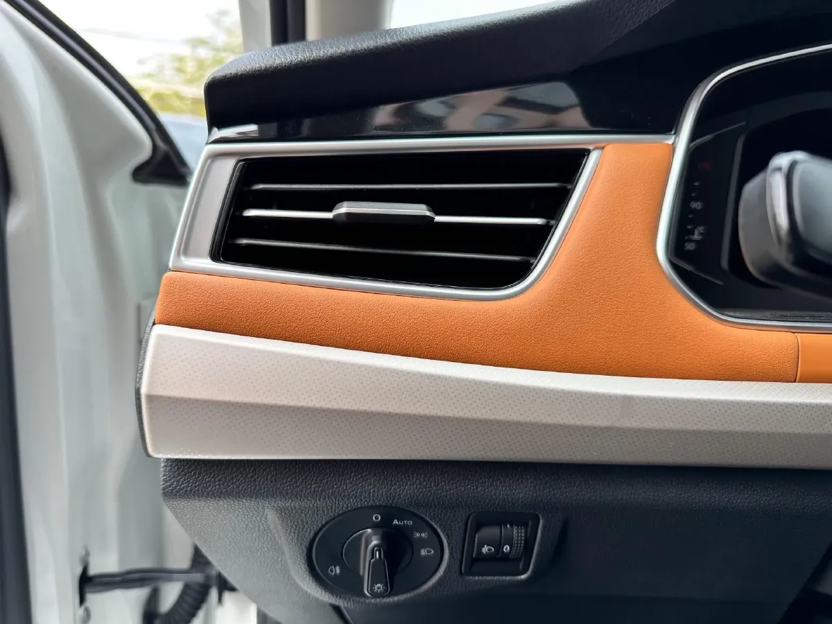 2023 Volkswagen Bora 1.2T 116HP L4 7DCT,autocango,china used car exporter,china ev exporter,chinese used car exporter,chinese used ev exporter