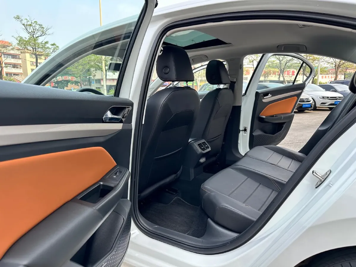 2023 Volkswagen Bora 1.2T 116HP L4 7DCT,autocango,china used car exporter,china ev exporter,chinese used car exporter,chinese used ev exporter