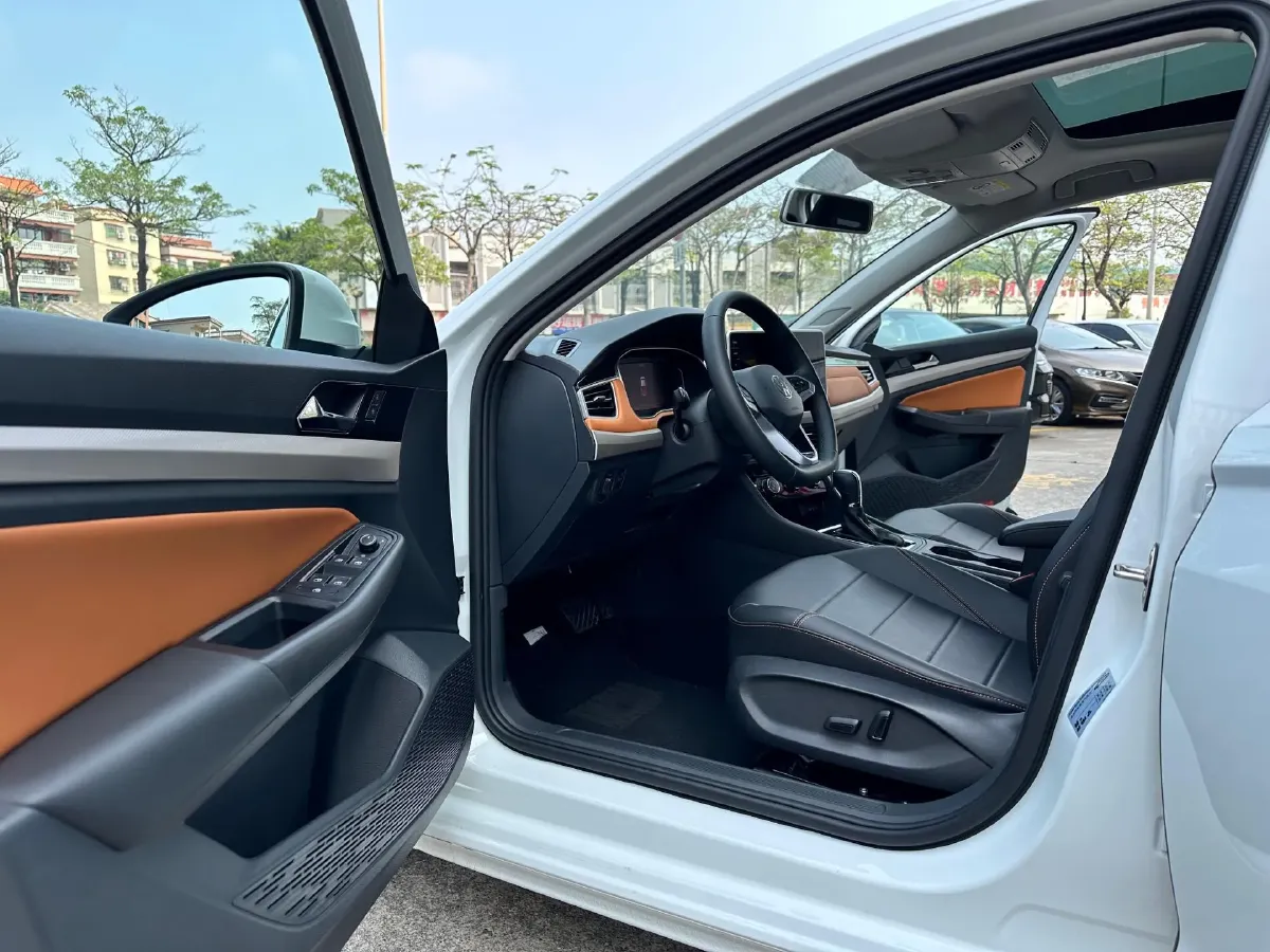 2023 Volkswagen Bora 1.2T 116HP L4 7DCT,autocango,china used car exporter,china ev exporter,chinese used car exporter,chinese used ev exporter