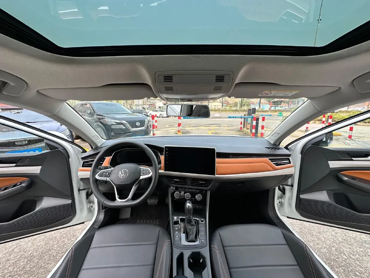 2023 Volkswagen Bora 1.2T 116HP L4 7DCT,autocango,china used car exporter,china ev exporter,chinese used car exporter,chinese used ev exporter