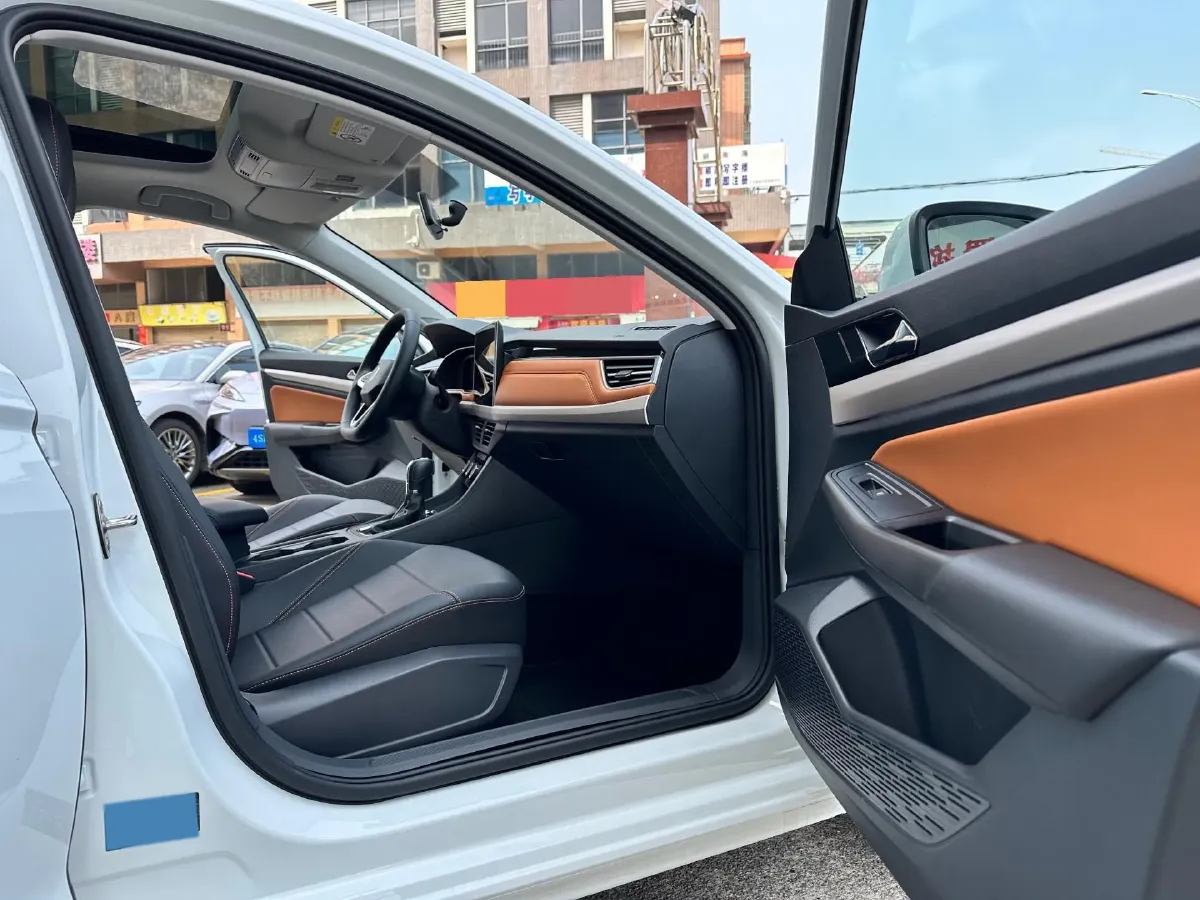 2023 Volkswagen Bora 1.2T 116HP L4 7DCT,autocango,china used car exporter,china ev exporter,chinese used car exporter,chinese used ev exporter