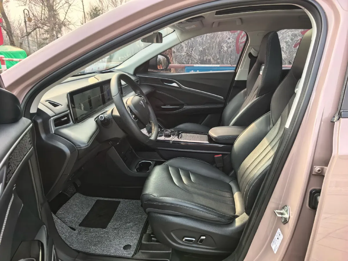 2022 MAXUS T70 2.0T 163HP L4 6AT,autocango,china used car exporter,china ev exporter,chinese used car exporter,chinese used ev exporter