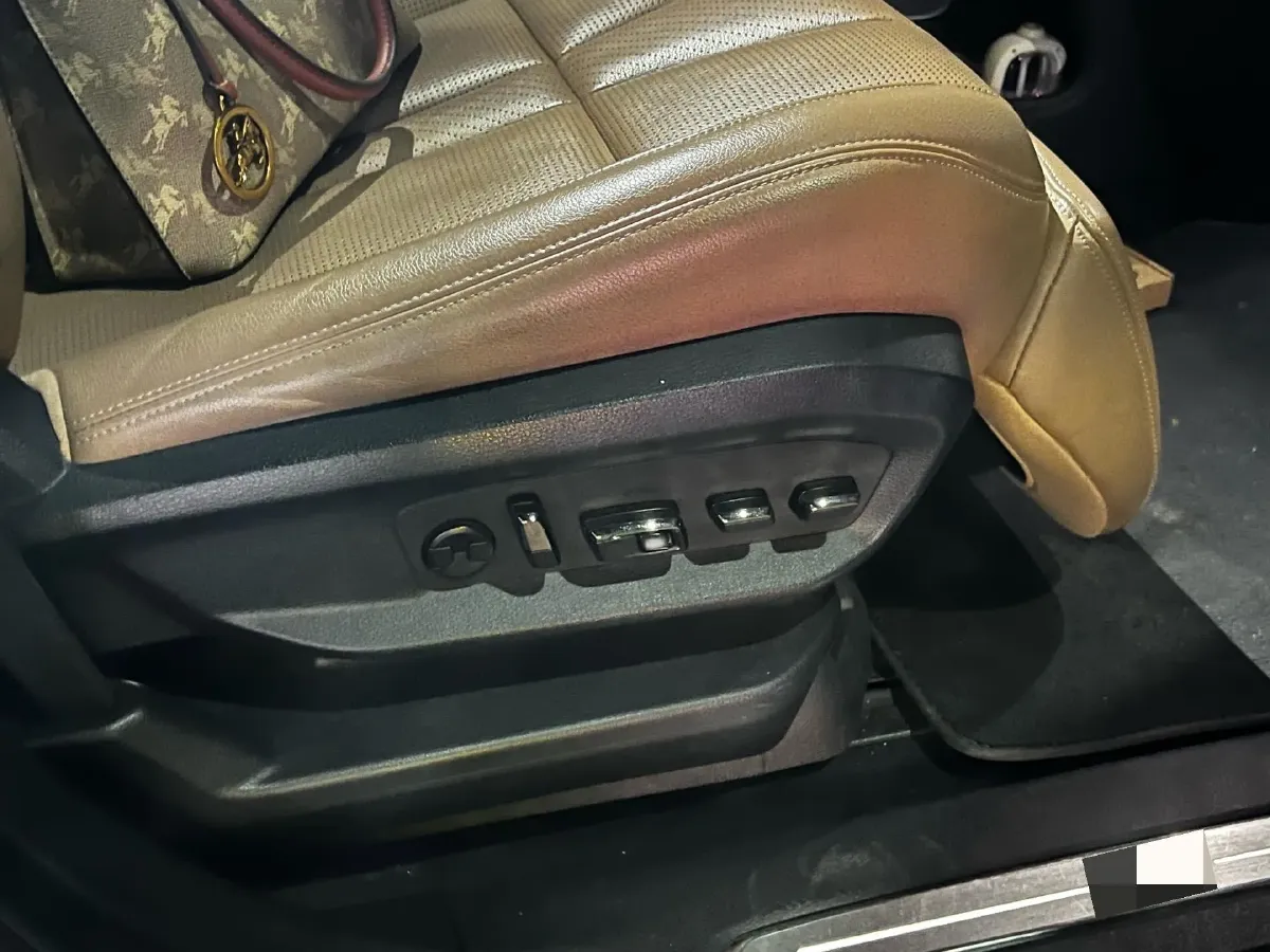 2020 NIO ES8 BEV 70KWH,autocango,china used car exporter,china ev exporter,chinese used car exporter,chinese used ev exporter