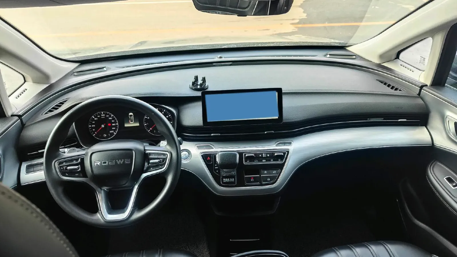 2022 Roewe iMAX8 2.0T 234HP L4 8AT,autocango,china used car exporter,china ev exporter,chinese used car exporter,chinese used ev exporter