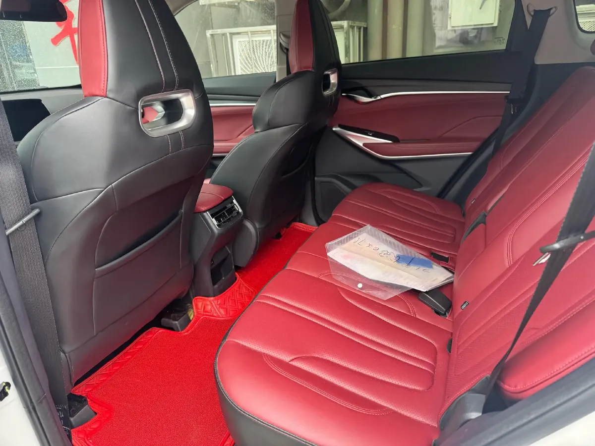 2020 ChangAn CS75 Plus 2.0T 233HP L4 8AT,autocango,china used car exporter,china ev exporter,chinese used car exporter,chinese used ev exporter