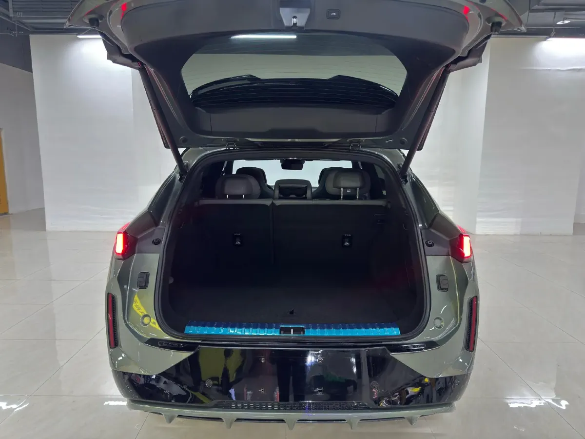 2023 LYNK&CO 08 EM-P 1.5T 163HP L4 3DHT PHEV 39.6KWH,autocango,china used car exporter,china ev exporter,chinese used car exporter,chinese used ev exporter