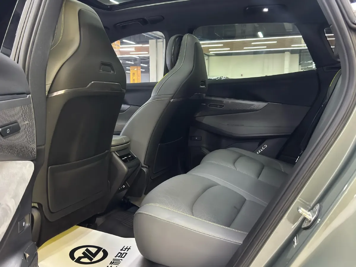 2023 LYNK&CO 08 EM-P 1.5T 163HP L4 3DHT PHEV 39.6KWH,autocango,china used car exporter,china ev exporter,chinese used car exporter,chinese used ev exporter