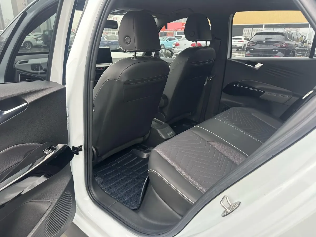 2023 Volkswagen ID.3 BEV 52.8KWH,autocango,china used car exporter,china ev exporter,chinese used car exporter,chinese used ev exporter