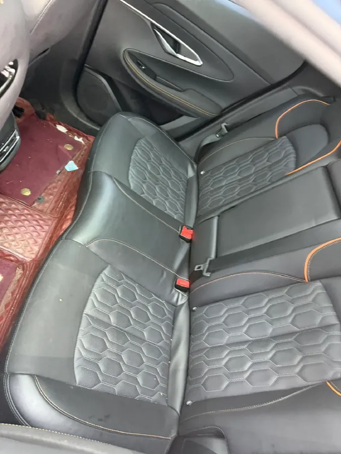 2022 ChangAn UNI-T 1.5T 188HP L4 7DCT,autocango,china used car exporter,china ev exporter,chinese used car exporter,chinese used ev exporter