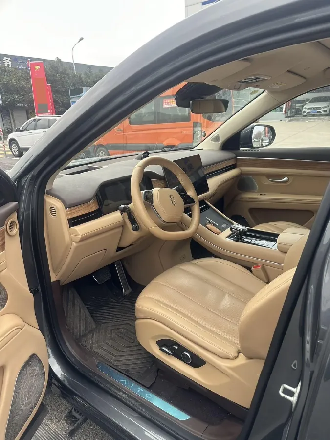 2024 AITO AITO M7 1.5T 152HP L4 REEV 38.5KWH,autocango,china used car exporter,china ev exporter,chinese used car exporter,chinese used ev exporter