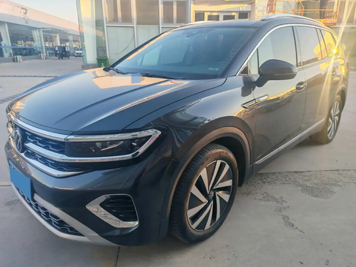 2021 Volkswagen Talagon 2.0T 220HP L4 7DCT,autocango,china used car exporter,china ev exporter,chinese used car exporter,chinese used ev exporter