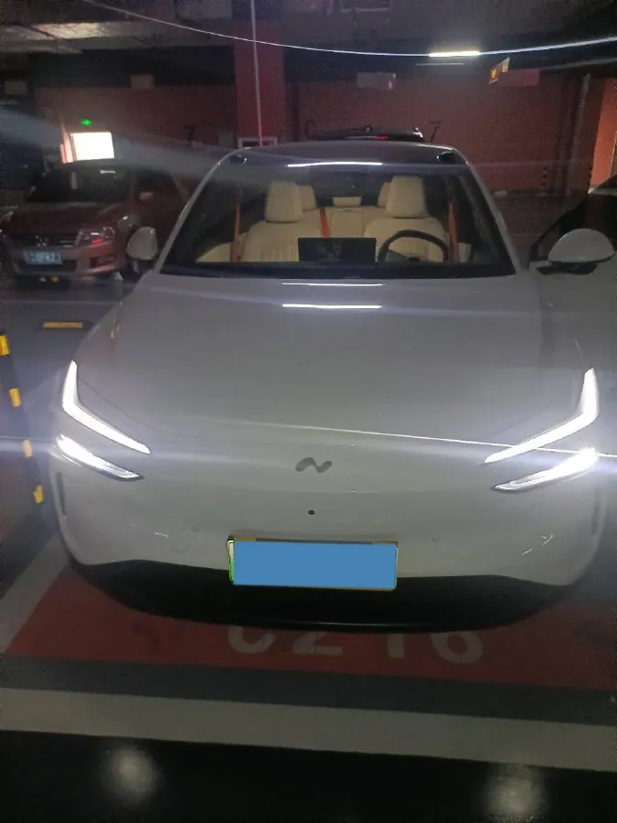 2024 ONVO L60 BEV 60KWH,autocango,china used car exporter,china ev exporter,chinese used car exporter,chinese used ev exporter