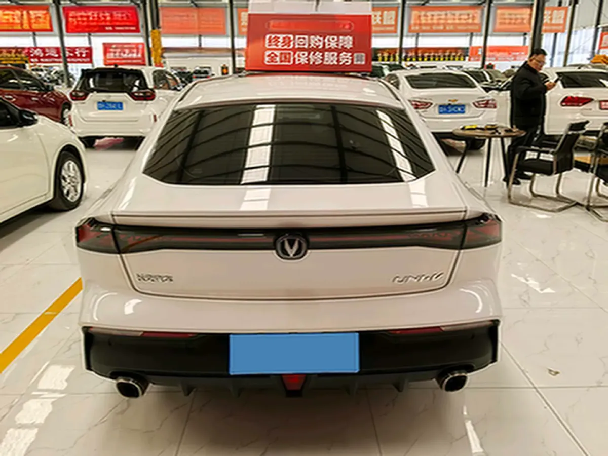 2022 ChangAn UNI-V 1.5T 188HP L4 7DCT,autocango,china used car exporter,china ev exporter,chinese used car exporter,chinese used ev exporter