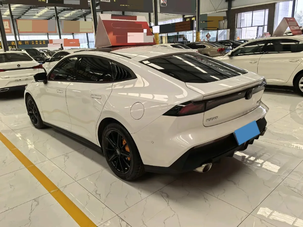 2022 ChangAn UNI-V 1.5T 188HP L4 7DCT,autocango,china used car exporter,china ev exporter,chinese used car exporter,chinese used ev exporter