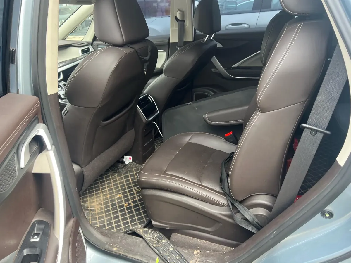 2021 Geely JiaJi 1.8T 184HP L4 7DCT,autocango,china used car exporter,china ev exporter,chinese used car exporter,chinese used ev exporter