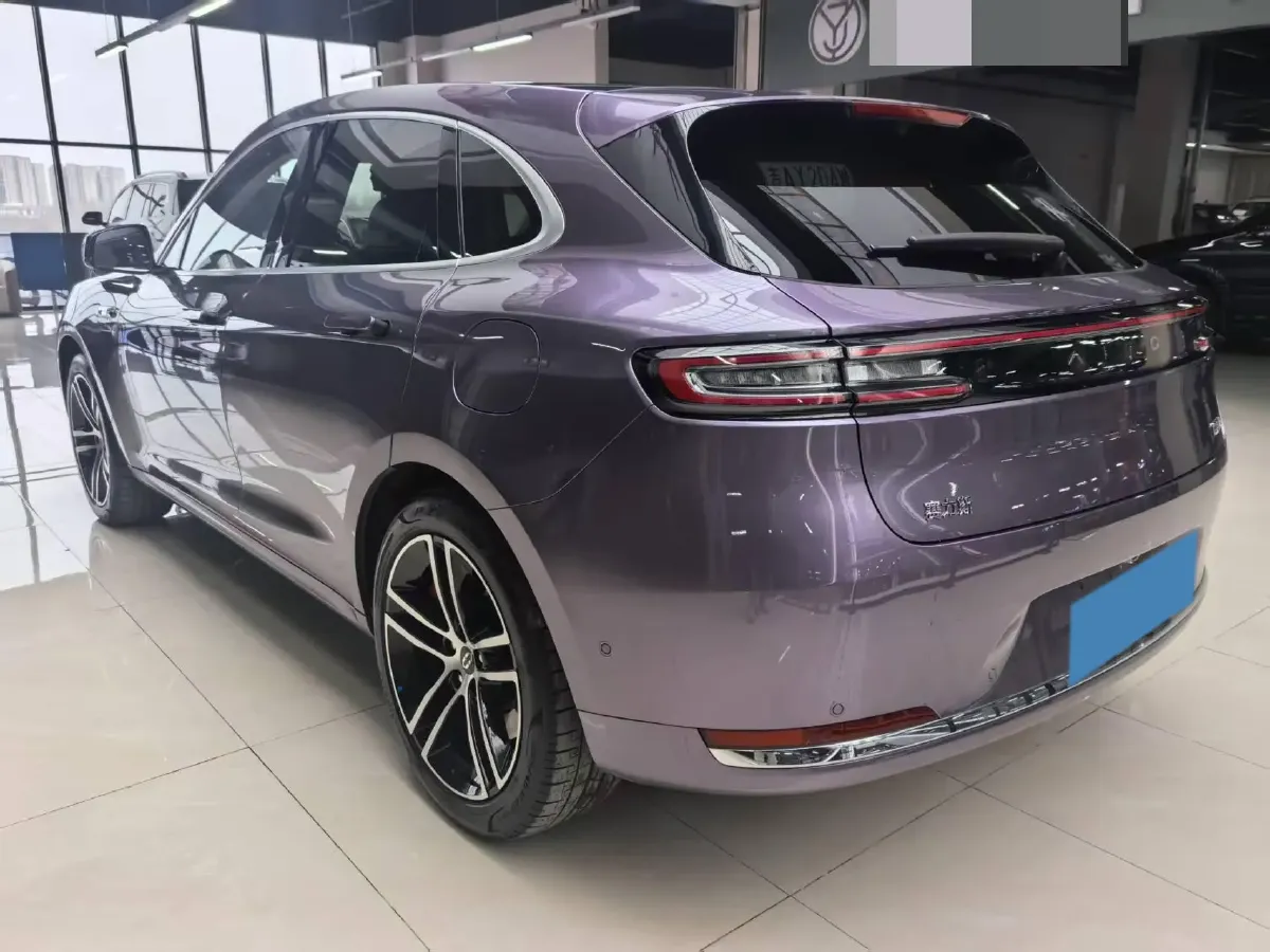 2025 AITO AITO M5 1.5T 152HP L4 REEV 42KWH,autocango,china used car exporter,china ev exporter,chinese used car exporter,chinese used ev exporter